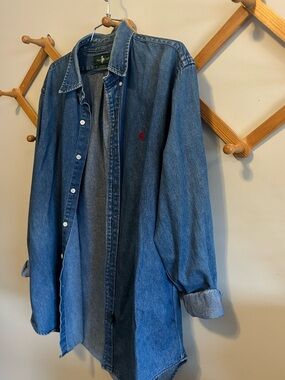 Hunt Club Light Blue Denim Button-Up Shirt with White Buttons